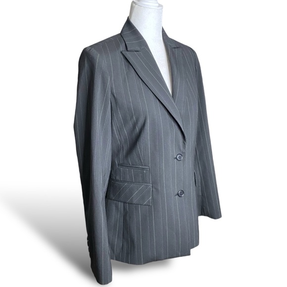 BCBG Maxazria Women Black Pinstripe Blazer Suit Jacket Work Career Academia 6 - Picture 6 of 10